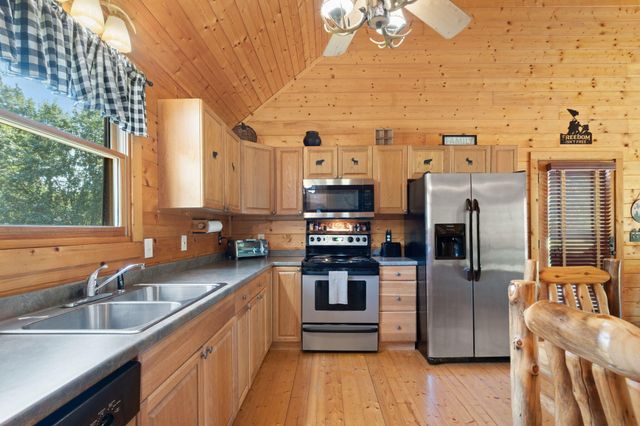 947 Belltown Road, Copperhill, TN 37317
