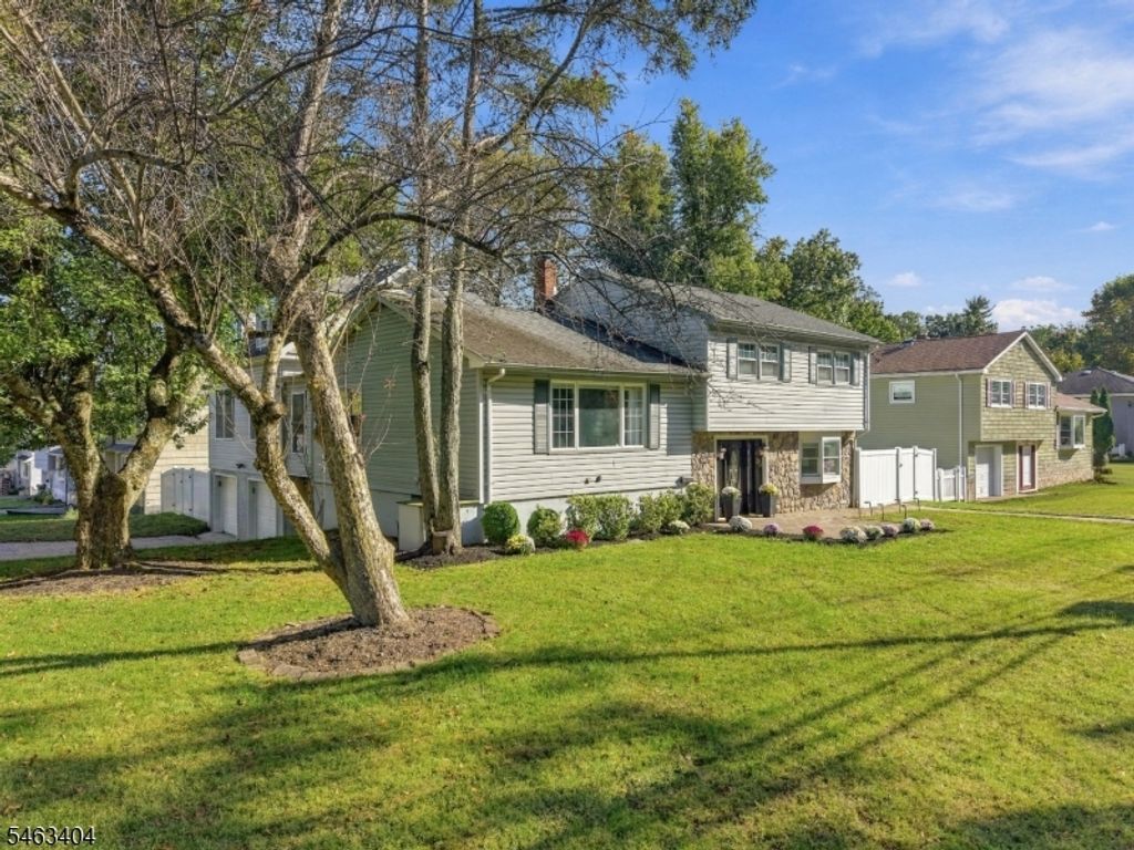 223 Fairview Ave, Verona Twp., NJ 07044 — photo 2