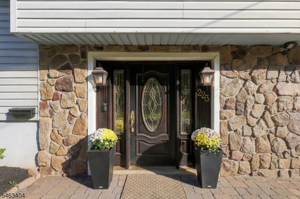 223 Fairview Ave, Verona Twp., NJ 07044 — photo 3