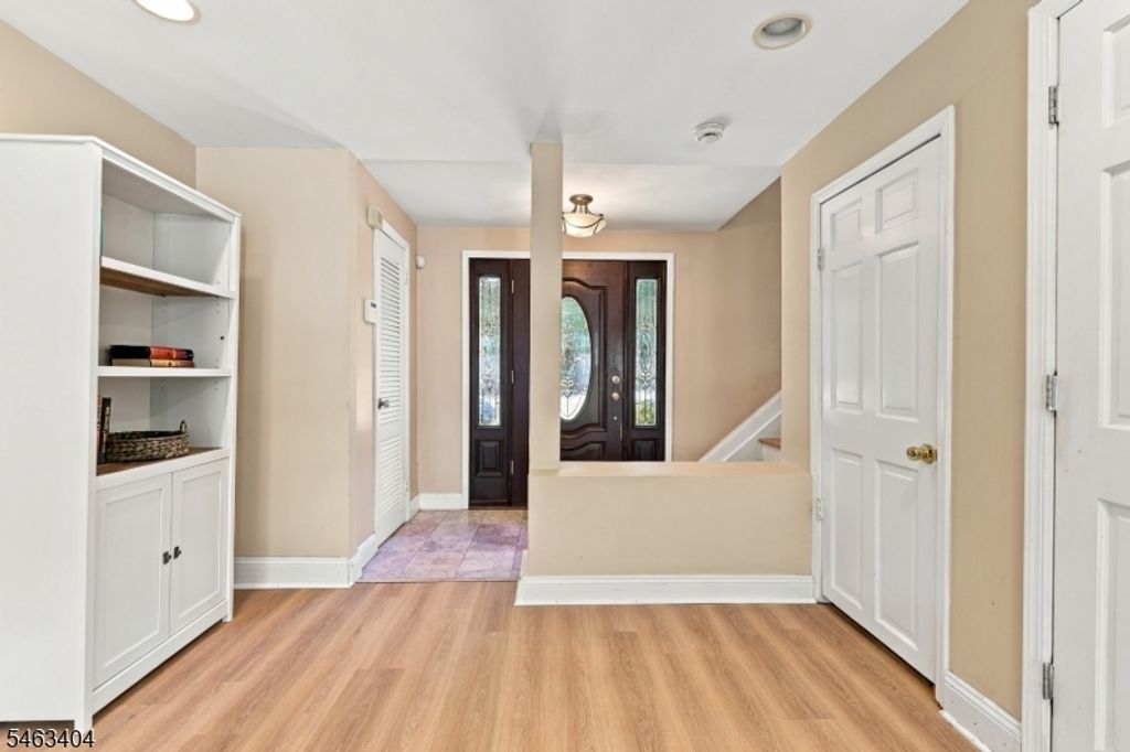 223 Fairview Ave, Verona Twp., NJ 07044 — photo 5