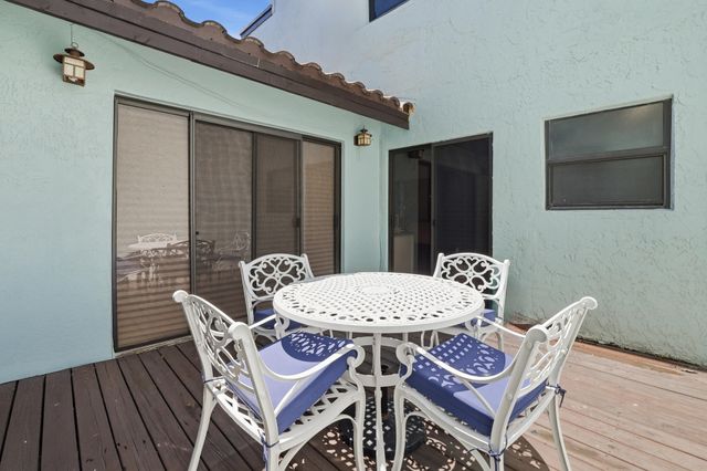 22316 Pineapple Walk Drive, Boca Raton, FL 33433