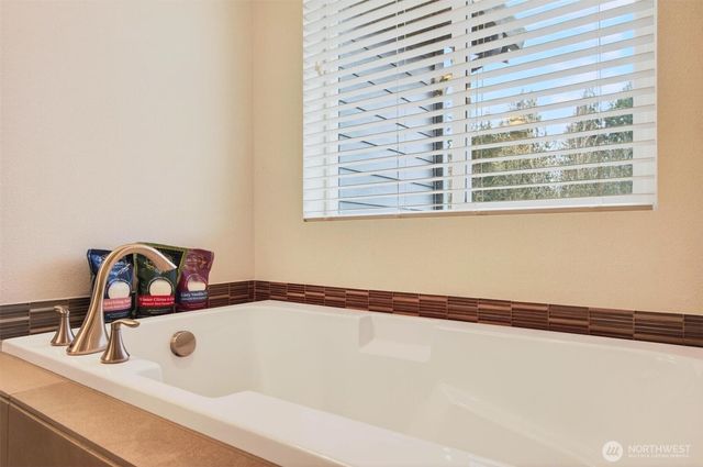 3731 S Willow Drive, Ridgefield, WA 98642