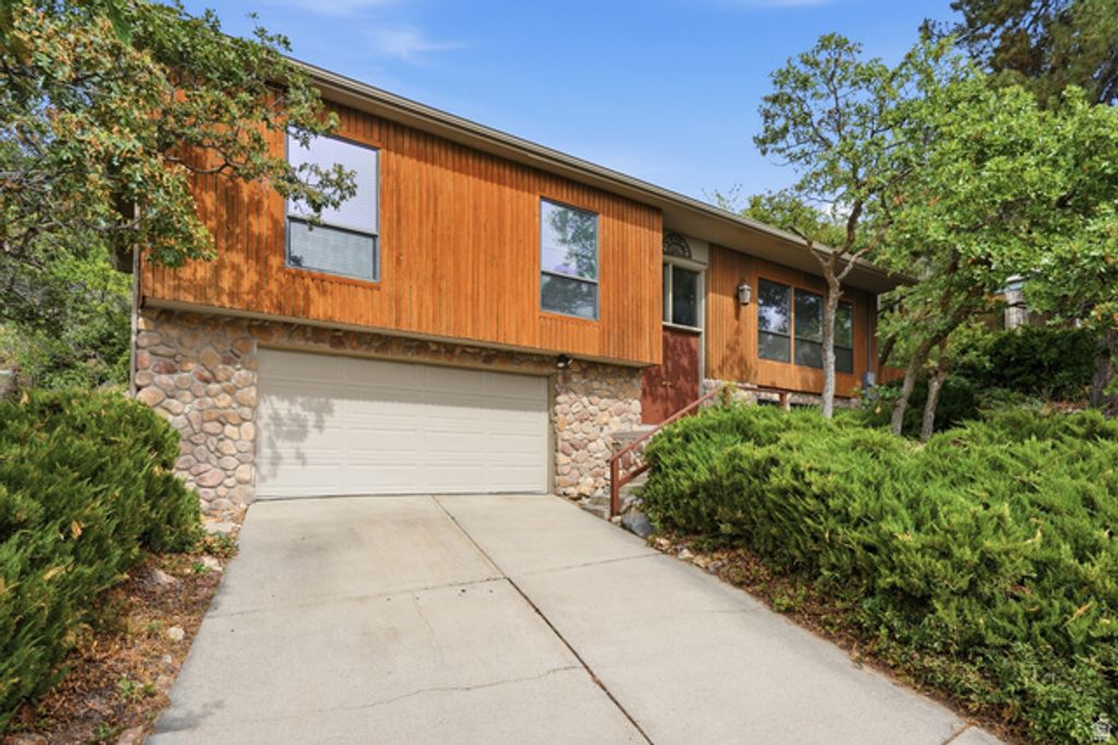 8705 S KINGS HILL DR, Cottonwood Heights, UT 84121 — exterior