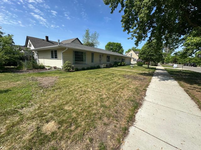324 Juniper Street, Brainerd, MN 56401