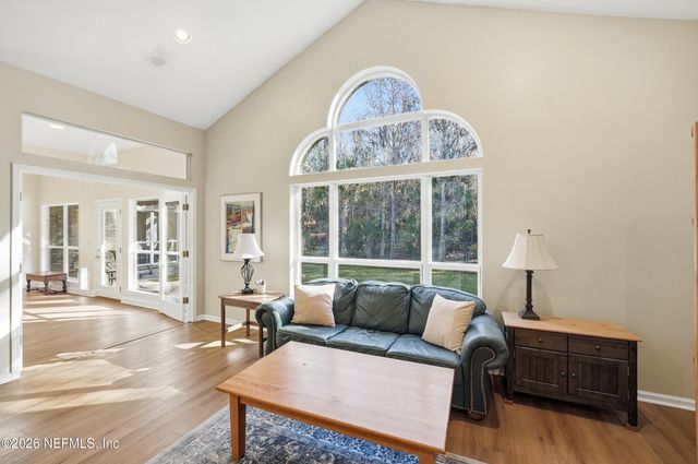 8619 PEBBLE CREEK Lane, Jacksonville, FL 32256