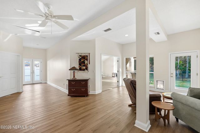 8619 PEBBLE CREEK Lane, Jacksonville, FL 32256