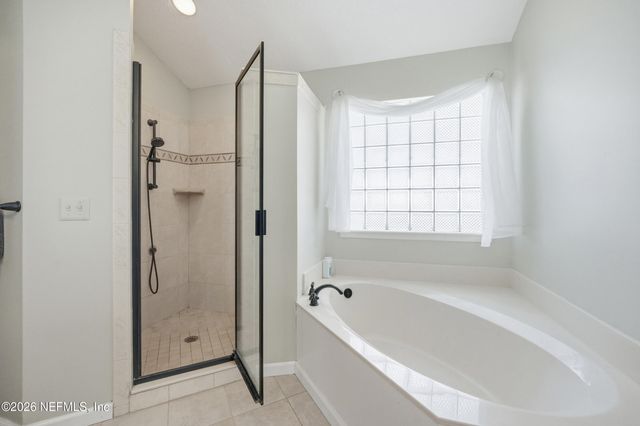 8619 PEBBLE CREEK Lane, Jacksonville, FL 32256