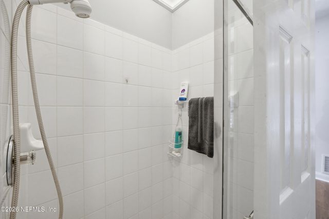 8619 PEBBLE CREEK Lane, Jacksonville, FL 32256