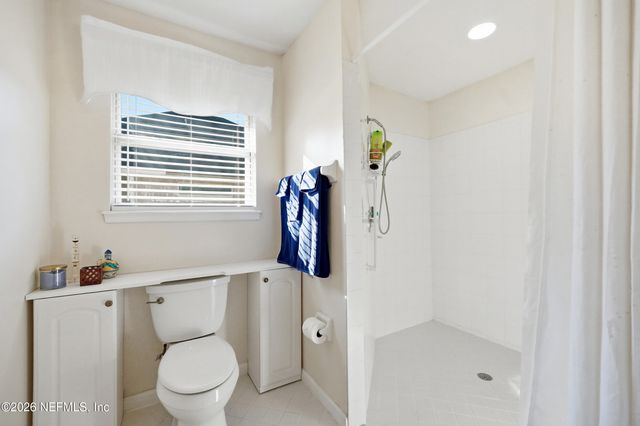 8619 PEBBLE CREEK Lane, Jacksonville, FL 32256