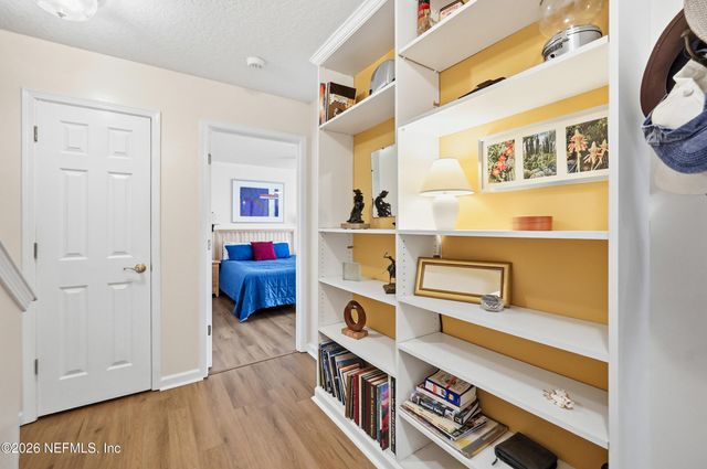 8619 PEBBLE CREEK Lane, Jacksonville, FL 32256