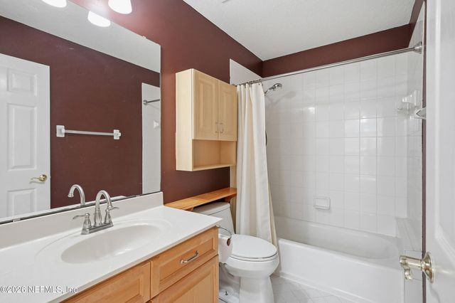 8619 PEBBLE CREEK Lane, Jacksonville, FL 32256