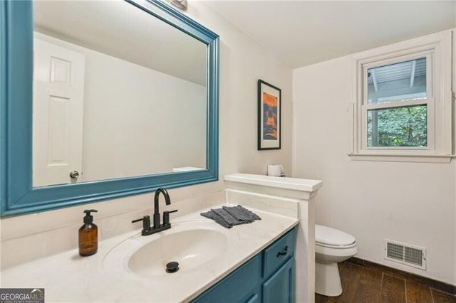 3453 Drayton Drive NE, Roswell, GA 30075