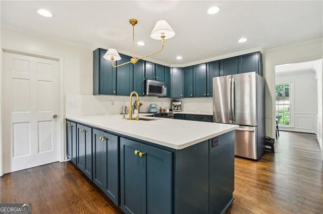 3453 Drayton Drive NE, Roswell, GA 30075