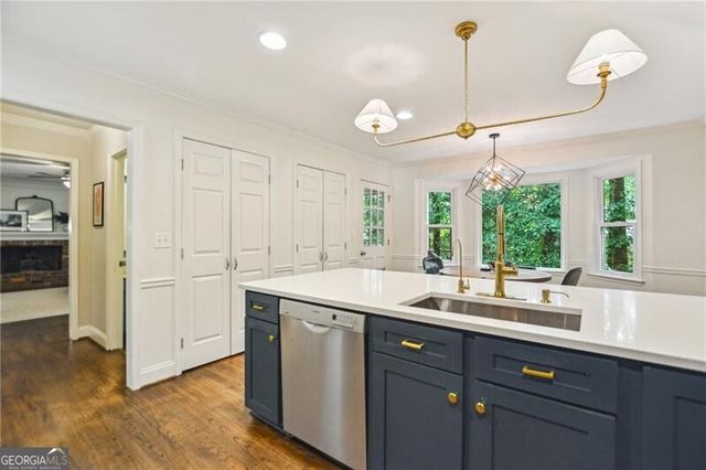 3453 Drayton Drive NE, Roswell, GA 30075