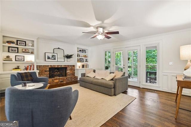 3453 Drayton Drive NE, Roswell, GA 30075