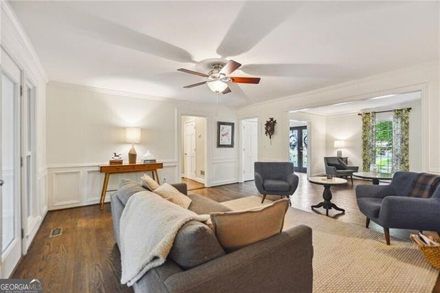 3453 Drayton Drive NE, Roswell, GA 30075