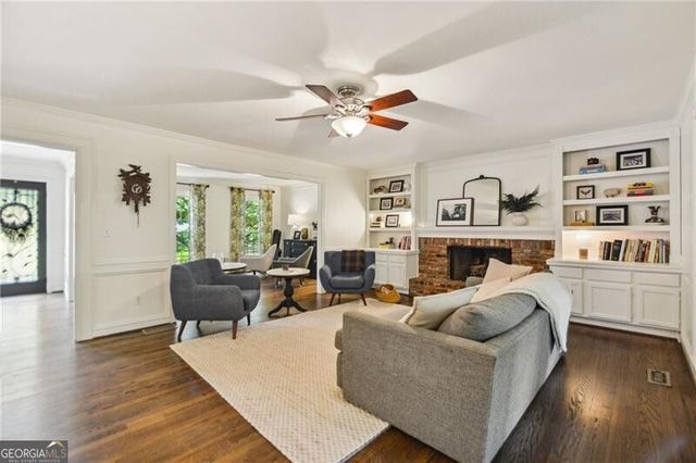 3453 Drayton Drive NE, Roswell, GA 30075