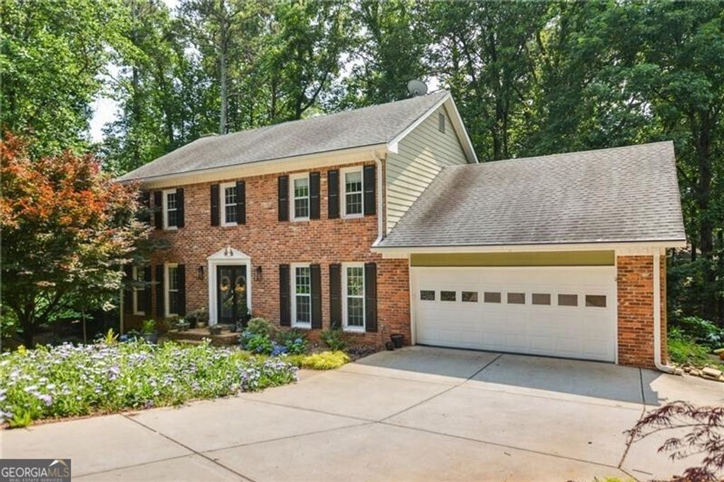 3453 Drayton Drive NE, Roswell, GA 30075
