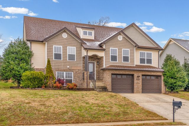 1077 Ishee Drive, Clarksville, TN 37042