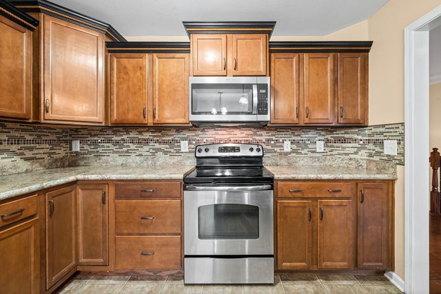 1077 Ishee Drive, Clarksville, TN 37042