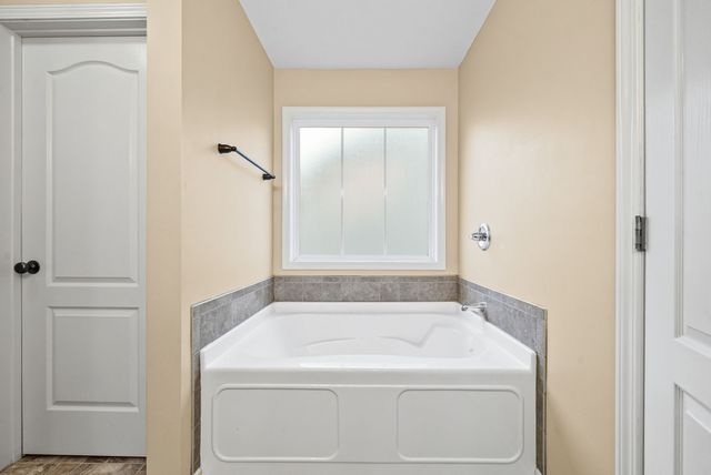 1077 Ishee Drive, Clarksville, TN 37042