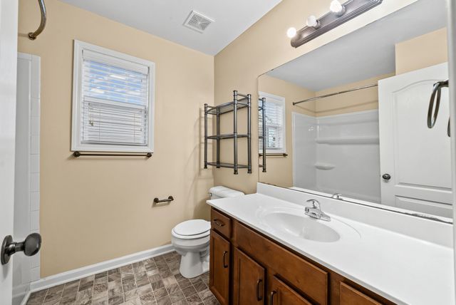 1077 Ishee Drive, Clarksville, TN 37042