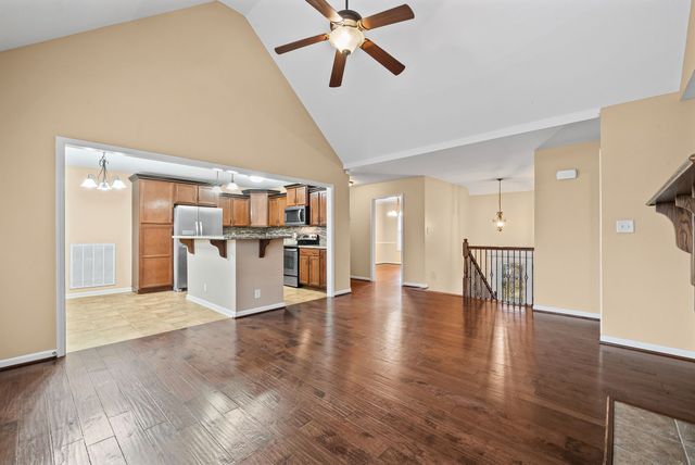 1077 Ishee Drive, Clarksville, TN 37042