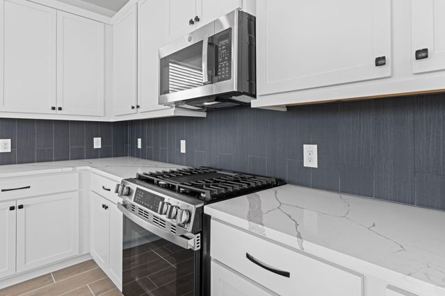 1312 Shaded Rock Drive, Missouri City, TX 77459