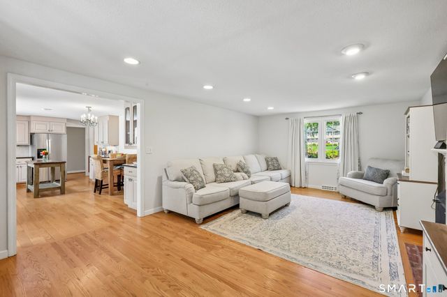 181 Farms Village Road, Simsbury, CT 06092