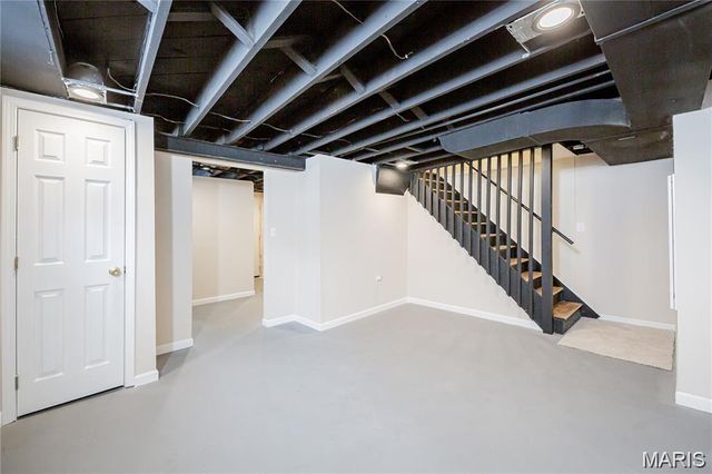 7824 Rosedale Drive, St Louis, MO 63121