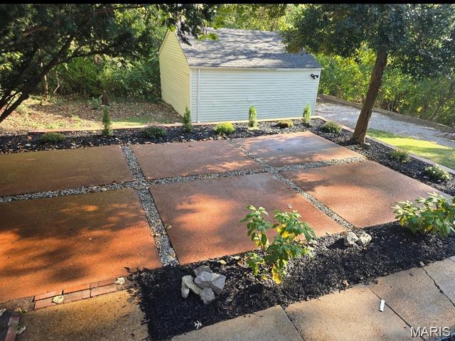 7824 Rosedale Drive, St Louis, MO 63121