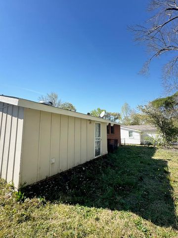 1618 Edgechester Avenue, Columbus, GA 31907