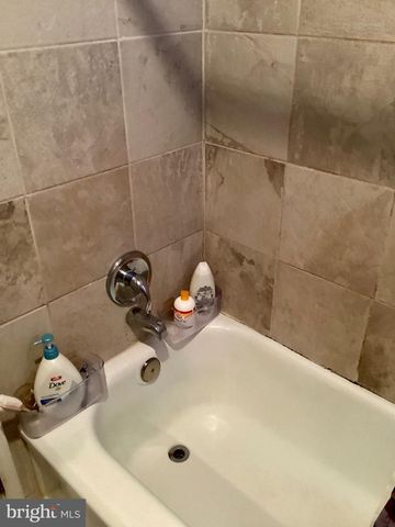 2465 N GARNET ST, Philadelphia, PA 19132