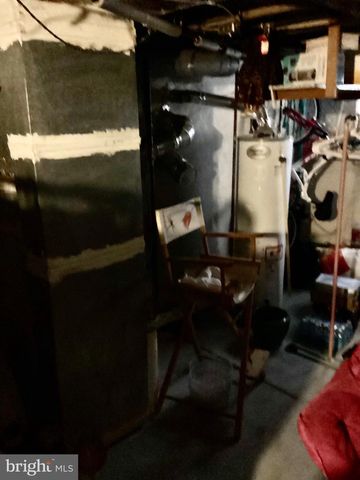 2465 N GARNET ST, Philadelphia, PA 19132