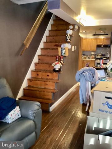 2465 N GARNET ST, Philadelphia, PA 19132