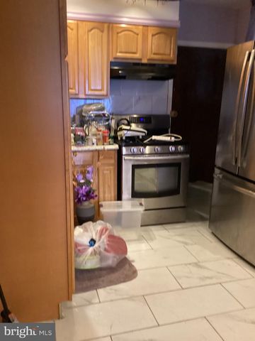 2465 N GARNET ST, Philadelphia, PA 19132