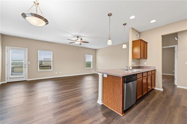 705 NW 111th Terrace, Kansas City, MO 64155