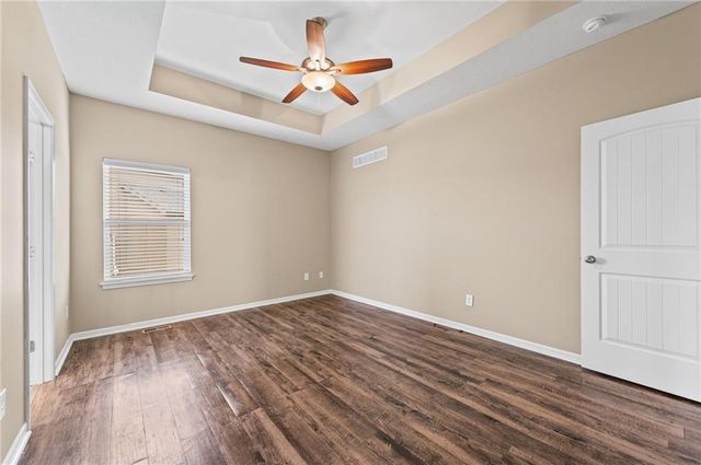 705 NW 111th Terrace, Kansas City, MO 64155