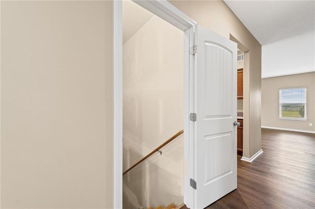 705 NW 111th Terrace, Kansas City, MO 64155