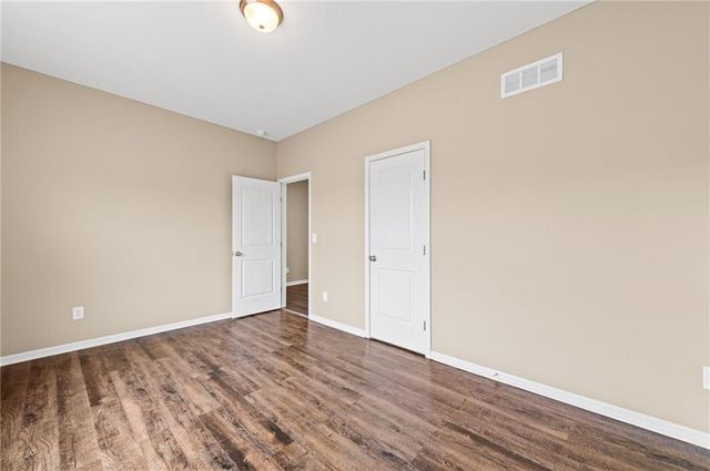 705 NW 111th Terrace, Kansas City, MO 64155