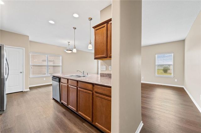 705 NW 111th Terrace, Kansas City, MO 64155