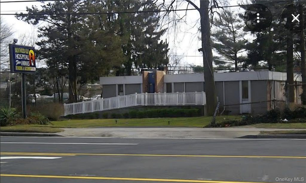 812 Suffolk Avenue, Brentwood, NY 11717 — exterior