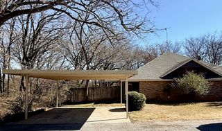 946 E 3rd Street E, Weatherford, TX 76086
