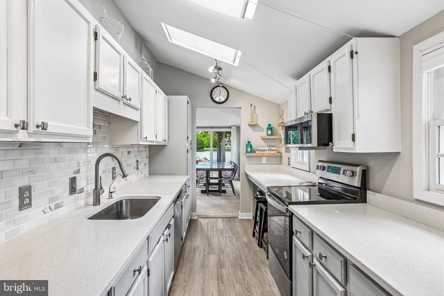 275 GIBSON RD, Pasadena, MD 21122