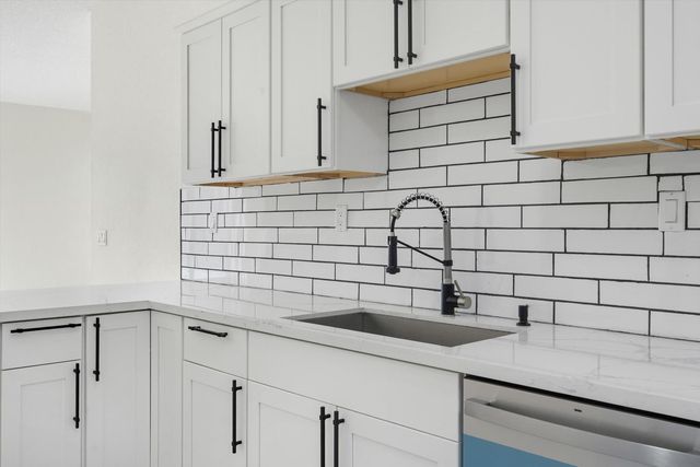 6279 Dayspring Way, Sacramento, CA 95823