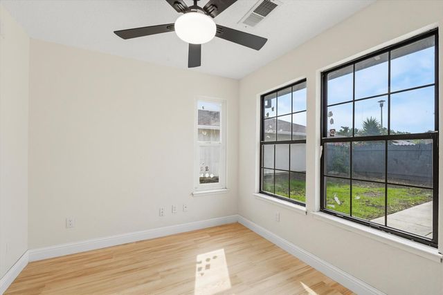 6279 Dayspring Way, Sacramento, CA 95823