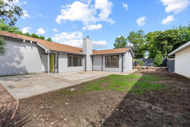 6279 Dayspring Way, Sacramento, CA 95823