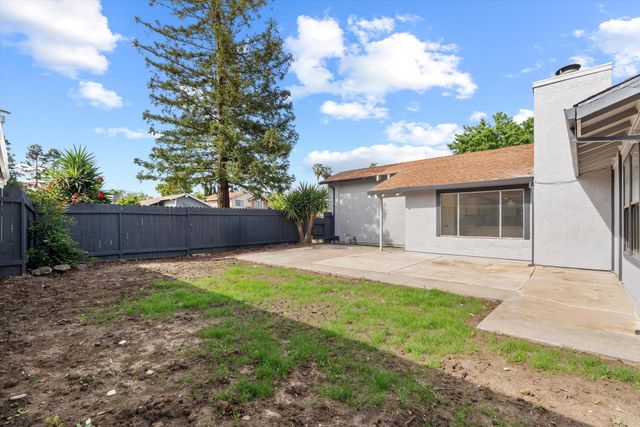 6279 Dayspring Way, Sacramento, CA 95823