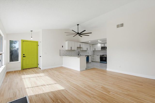 6279 Dayspring Way, Sacramento, CA 95823