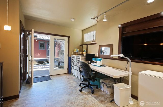 896 Snowshoe Place, Greenbank, WA 98253